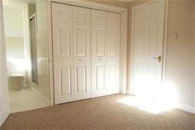  Image of 2 bedroom Flat to rent in Shawhill Road Shawlands Glasgow G41 at Glasgow, G41 3RW