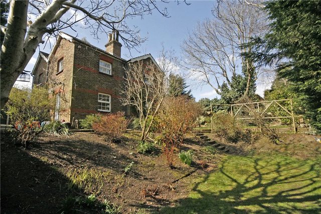  Image of 2 bedroom Semi-Detached house for sale in Sheerwater Road West Byfleet KT14 at West Byfleet Surrey West Byfleet, KT14 6AB