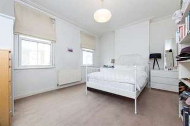  Image of 4 bedroom Detached house for sale in Slaidburn Street London SW10 at Chelsea London Cheyne Walk, SW10 0JW