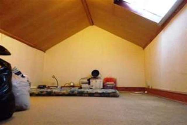  Image of 2 bedroom Detached house to rent in Somerset Road London E17 at London, E17 8QN