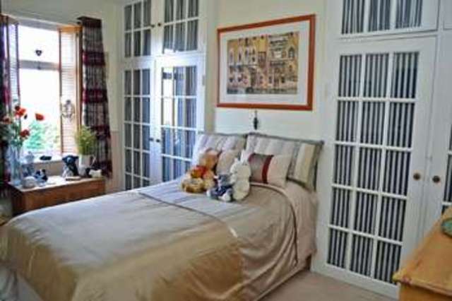  Image of 2 bedroom Cottage for sale in South Lane Netherton Wakefield WF4 at Netherton Wakefield West Yorkshire, WF4 4HZ