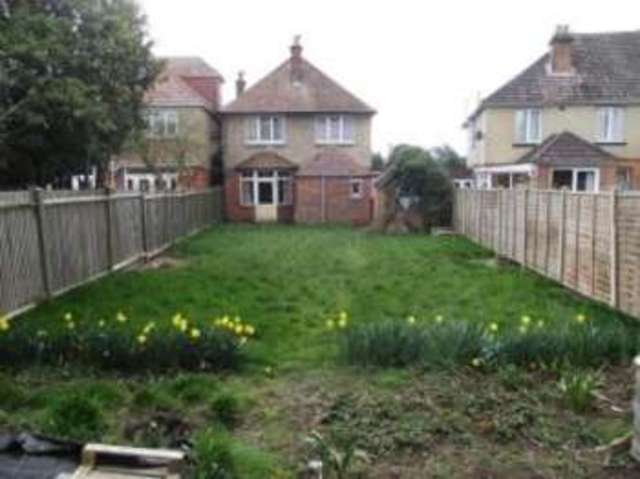  Image of 3 bedroom Detached house for sale in Raymond Road Shirley Southampton SO15 at Southampton  Shirley, SO15 5AG