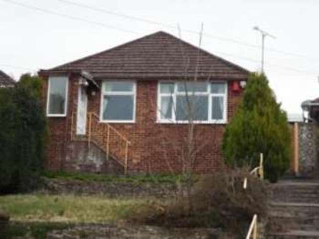  Image of 3 bedroom Bungalow for sale in Springford Crescent Southampton SO16 at Southampton Hampshire Coxford, SO16 5LG