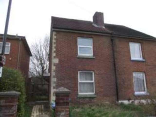  Image of 2 bedroom Semi-Detached house for sale in Kent Road Southampton SO17 at Southampton Hampshire Portswood, SO17 2LH