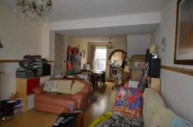  Image of 2 bedroom End of Terrace for sale in East Street Southend-on-Sea SS2 at Southend-on-Sea Essex Prittlewell, SS2 6LH