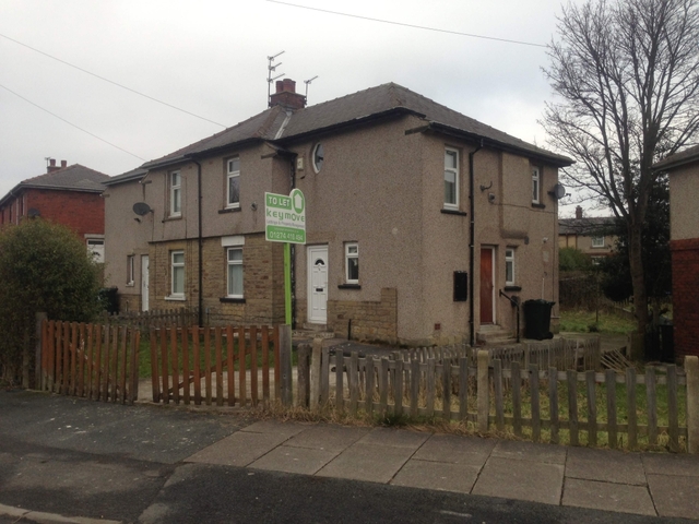  Image of 3 bedroom Semi-Detached house to rent in Southfield Avenue Bradford BD6 at Southfield Avenue  Odsal, Bradford, West Yorkshir, BD6 1HP