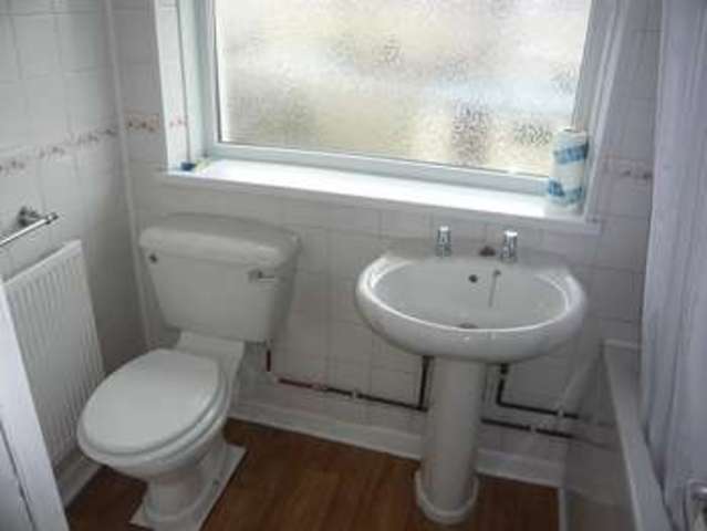  Image of 3 bedroom Terraced house to rent in Southville Road Port Talbot SA12 at Southville Road  Port Talbot, SA12 7DS