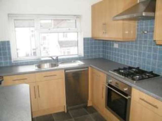  Image of 2 bedroom Maisonette for sale in Spring Park Road Croydon CR0 at Shirley Croydon Shirley, CR0 5EL