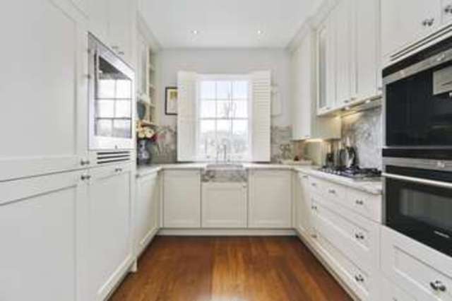  Image of 2 bedroom Maisonette to rent in St. Anns Road London W11 at St Anns Road  London, W11 4SR