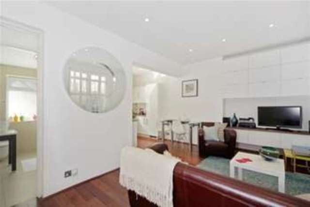 Image of 1 bedroom Property to rent in St. Georges Square London SW1V at London, SW1V 2HP