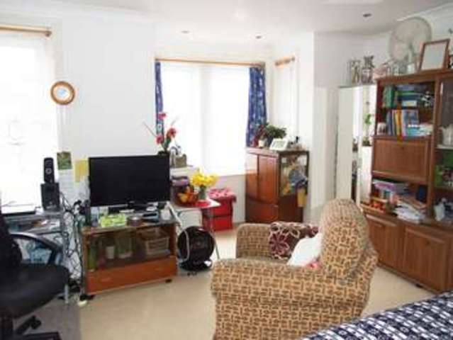 Image of 3 bedroom Maisonette for sale in St. Johns Road Poole BH15 at St. Johns Road  Poole, BH15 2NB