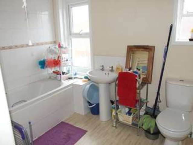  Image of 3 bedroom Maisonette for sale in St. Johns Road Poole BH15 at St. Johns Road  Poole, BH15 2NB