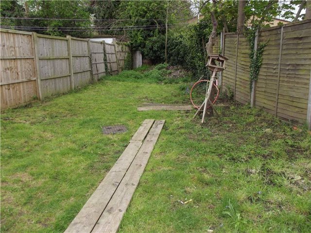  Image of 3 bedroom Semi-Detached house for sale in Stanhope Road Reading RG2 at Reading Berkshire Whitley, RG2 7HW