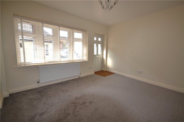  Image of 2 bedroom Maisonette to rent in Lower Street Stansted CM24 at Stansted Mountfitchet Essex Stansted Mountfitchet, CM24 8LY