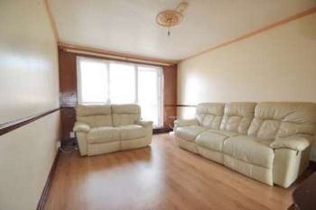  Image of 1 bedroom Apartment for sale in Staveley Close London SE15 at Staveley Close  Peckham, SE15 2JW