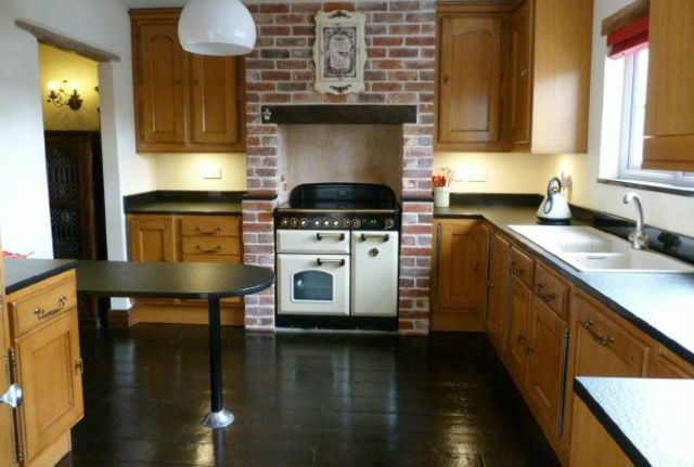  Image of 3 bedroom Detached house for sale in Stratford Road Stratford Sub Castle Salisbury SP1 at Stratford-sub-Castle  Salisbury, SP1 3LQ