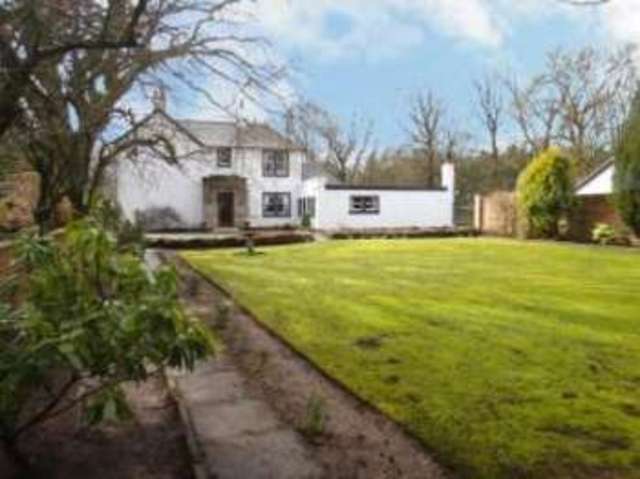  Image of 4 bedroom Detached house for sale in Strathaven ML10 at South Lanarkshire  Udstonhead, ML10 6SY