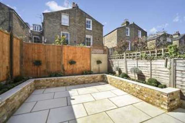  Image of 2 bedroom Ground Flat to rent in Sugden Road London SW11 at Sugden Road  London, SW11 5EB