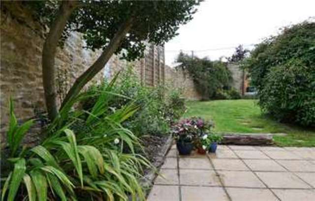  Image of 4 bedroom Detached house for sale in Buckland Faringdon SN7 at Buckland Faringdon Buckland, SN7 8RB