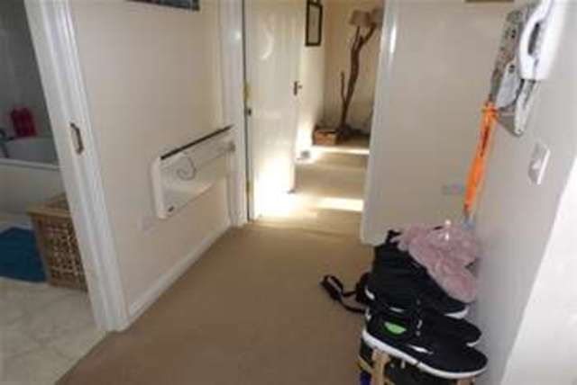 Image of 1 bedroom Flat to rent in Sutton Park Road Sutton Scotney Winchester SO21 at Winchester, SO21 3GZ