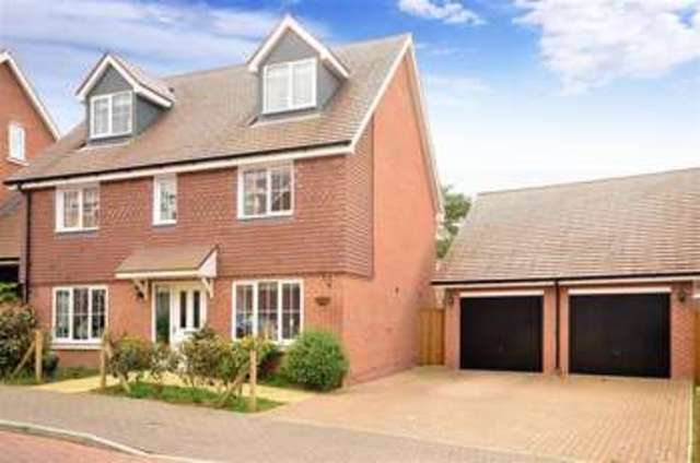  Image of 5 bedroom Detached house for sale in The Alders Billingshurst RH14 at Billingshurst West Sussex Billingshurst, RH14 9GU