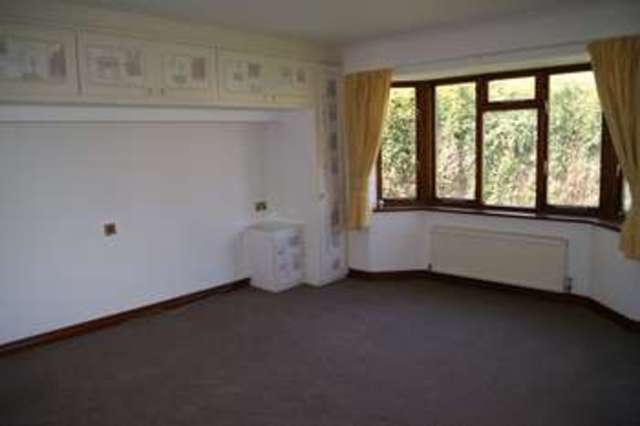  Image of 4 bedroom Bungalow to rent in The Balk Walton Wakefield WF2 at Walton Wakefield Walton, WF2 6JZ