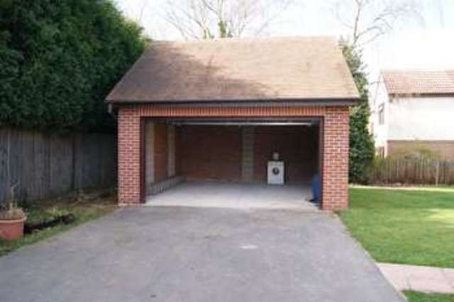  Image of 4 bedroom Bungalow to rent in The Balk Walton Wakefield WF2 at Walton Wakefield Walton, WF2 6JZ