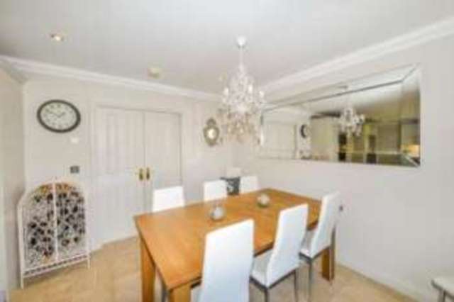 Image of 6 bedroom Detached house for sale in Holme-on-Swale Thirsk YO7 at Holme-On-Swale Thirsk Sinderby, YO7 4JE