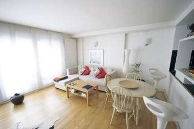  Image of 2 bedroom Flat to rent in Mile End Road London E1 at London Stepney Green, E1 4TL