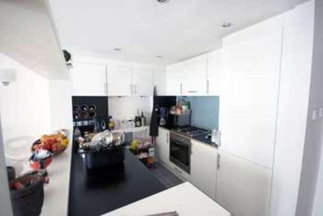  Image of 2 bedroom Flat to rent in Mile End Road London E1 at London Stepney Green, E1 4TL
