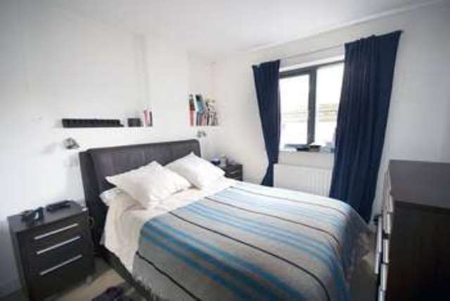  Image of 2 bedroom Flat to rent in Mile End Road London E1 at London Stepney Green, E1 4TL