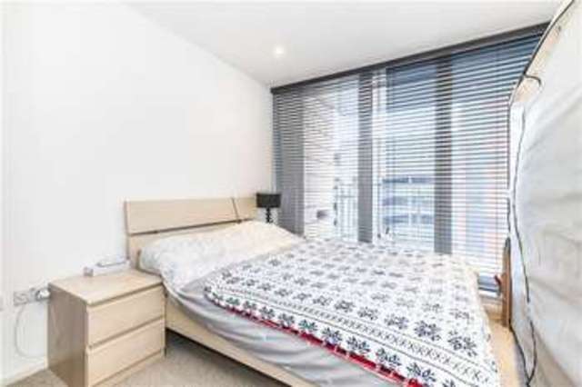  Image of 2 bedroom Flat for sale in Western Gateway London E16 at 18 Western Gateway London North Woolwich, E16 1BL