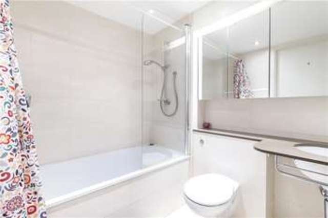  Image of 2 bedroom Flat for sale in Western Gateway London E16 at 18 Western Gateway London North Woolwich, E16 1BL