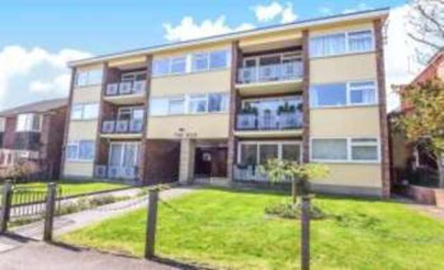  Image of 2 bedroom Flat for sale in Crescent Road London E4 at Crescent Road London Chingford Green, E4 6AX