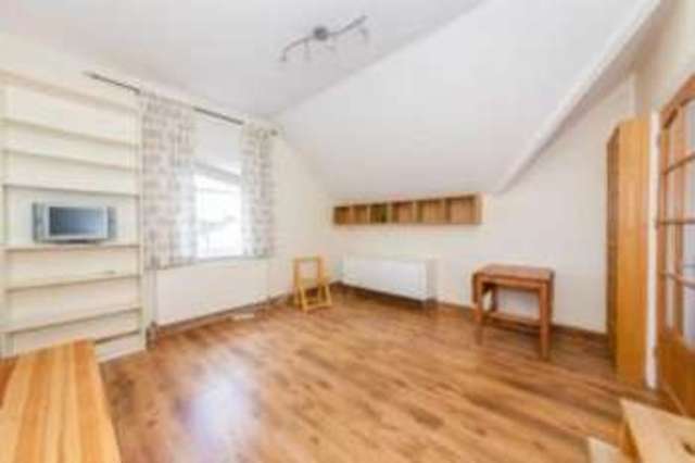  Image of Flat for sale in High Street Nutfield Redhill RH1 at High Street Redhill Nutfield, RH1 4HQ