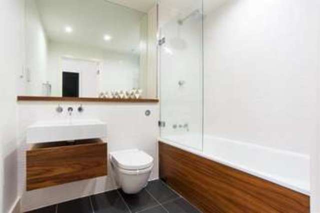  Image of 1 bedroom Flat for sale in Tiltman Place London N7 at London  Holloway Road, N7 7EH