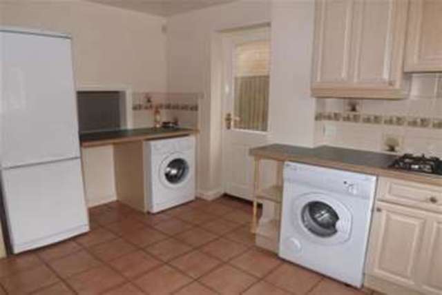  Image of 3 bedroom Terraced house to rent in Congreve Tinkers Bridge Milton Keynes MK6 at Milton Keynes, MK6 3DR