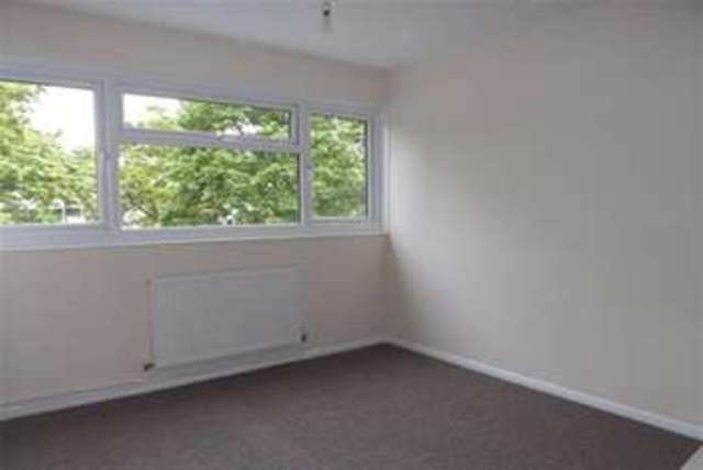  Image of 3 bedroom Terraced house to rent in Congreve Tinkers Bridge Milton Keynes MK6 at Milton Keynes, MK6 3DR