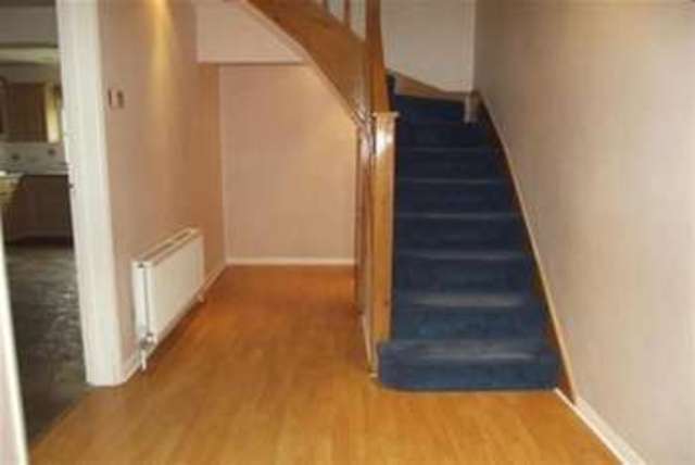  Image of 4 bedroom Detached house to rent in Tolmers Road Cuffley Potters Bar EN6 at Potters Bar, EN6 4JP
