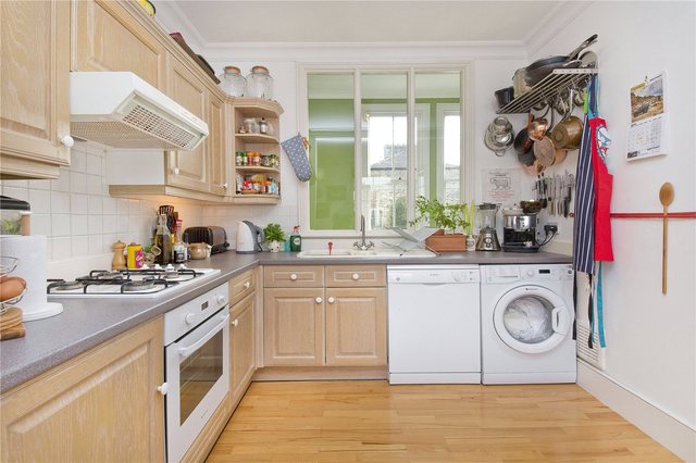  Image of 2 bedroom Flat for sale in Tottenham Road London N1 at De Beauvoir  Canonbury, N1 4EA