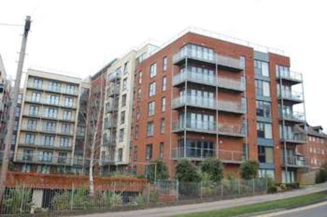  Image of 2 bedroom Flat to rent in Midland Road Hemel Hempstead HP2 at Hemel Hempstead HERTS, HP2 5YG