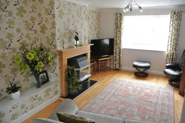  Image of 3 bedroom Terraced house for sale in Trinity Road Stamford PE9 at Trinity Road  Stamford, PE9 1BP