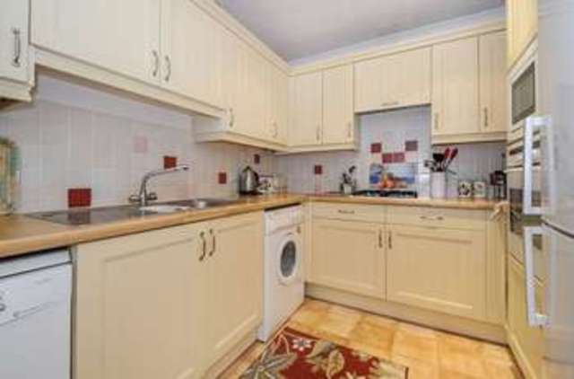  Image of 2 bedroom Flat for sale in Tudor Close Chichester PO19 at Chichester, PO19 5QZ