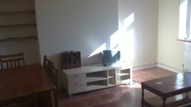  Image of 3 bedroom Apartment to rent in Tulse Hill London SW2 at Tulse Hill Brixton London, SW2 2JB