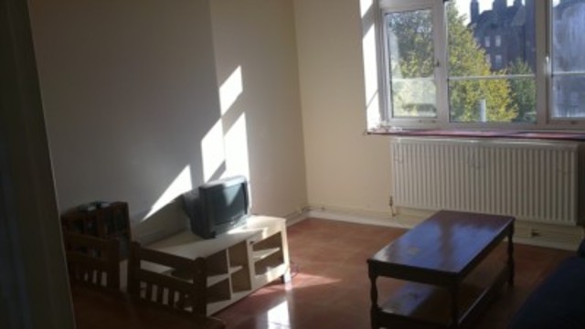  Image of 3 bedroom Apartment to rent in Tulse Hill London SW2 at Tulse Hill Brixton London, SW2 2JB