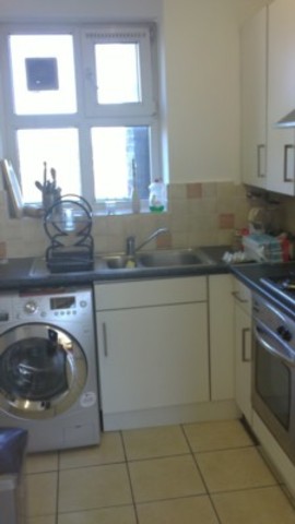  Image of 3 bedroom Apartment to rent in Tulse Hill London SW2 at Tulse Hill Brixton London, SW2 2JB
