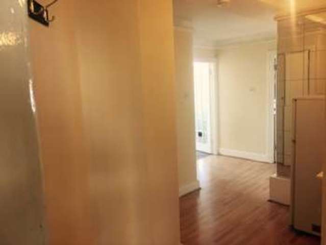  Image of 1 bedroom Apartment to rent in Upper Berkeley Street London W1H at Upper Berkeley Street Marble Arch London, W1H 5QB