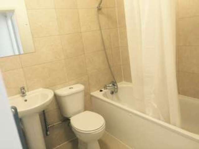  Image of 1 bedroom Apartment to rent in Upper Berkeley Street London W1H at Upper Berkeley Street Marble Arch London, W1H 5QB