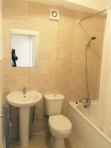  Image of 1 bedroom Apartment to rent in Upper Berkeley Street London W1H at Upper Berkeley Street Marble Arch London, W1H 5QB