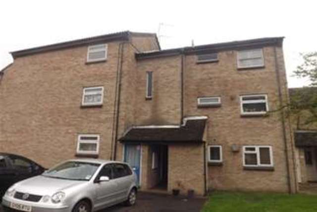  Image of 1 bedroom Flat to rent in Hollands Walk Vange Basildon SS16 at Basildon, SS16 4QB